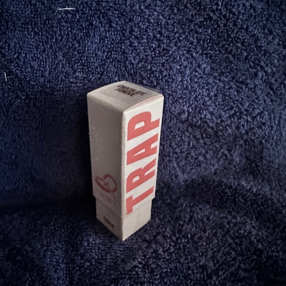 Jeffree Star Velvet Trap Lipstick Chocolate Fondue 3.3g 0.12oz - Picture 2 of 10